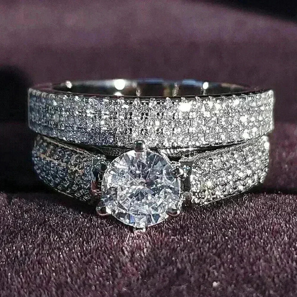 NEW Gorgeous 925 Silver CZ 2pc Engagement/Wedding Set - Picture 2 of 6